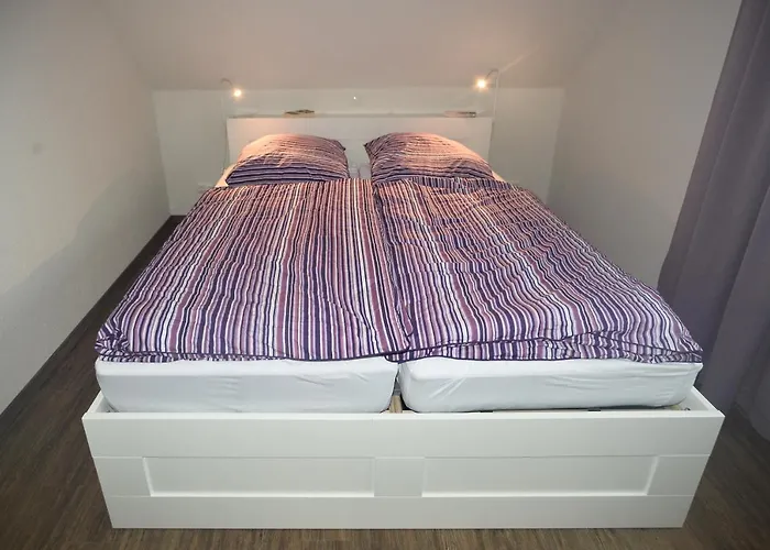 Am Bienenzaun 度假居 *